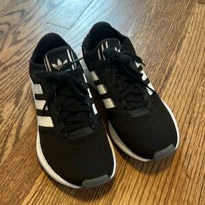 Adidas Black and White Sneakers - Size 6.5!